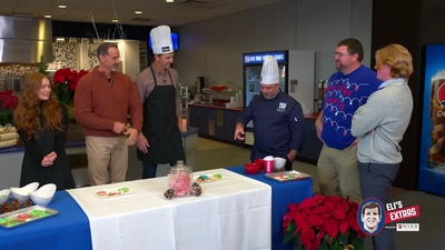 2022-12-22_-_Eli_s_Extras_-_Taylor_Swift_Music_Video_and_Holiday_Cookie_Bake_Off_mp42560.jpg