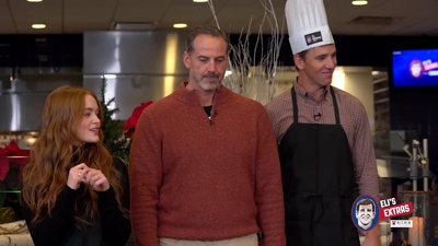 2022-12-22_-_Eli_s_Extras_-_Taylor_Swift_Music_Video_and_Holiday_Cookie_Bake_Off_mp42573.jpg