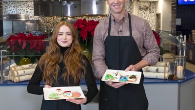 2022-12-22_-_Eli_s_Extras_-_Taylor_Swift_Music_Video_and_Holiday_Cookie_Bake_Off_mp42583.jpg
