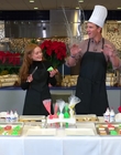 Filename=2022-12-22_-_Eli_s_Extras_-_Taylor_Swift_Music_Video_and_Holiday_Cookie_Bake_Off_mp42361.jpg
Filesize=872KiB
Dimensions=1920x1080
Date added=Dec 23, 2022 2022-12-22_-_Eli_s_Extras_-_Taylor_Swift_Music_Video_and_Holiday_Cookie_Bake_Off_mp42361.jpg