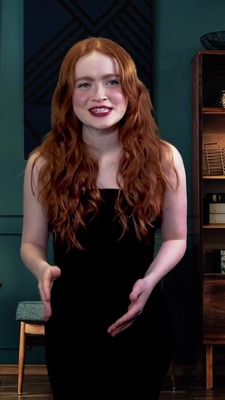 2023-01-13_-_The_Tonight_Show_Starring_Jimmy_Fallon_-_Sadie_Finn_mp45138.jpg
