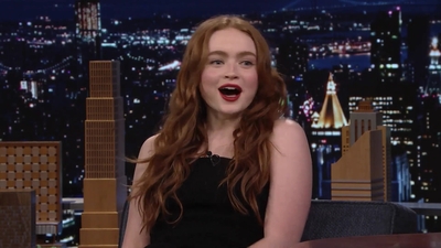 2023-01-13_-_The_Tonight_Show_Starring_Jimmy_Fallon_1_mp40164.jpg