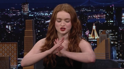 2023-01-13_-_The_Tonight_Show_Starring_Jimmy_Fallon_1_mp40231.jpg