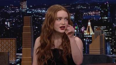 2023-01-13_-_The_Tonight_Show_Starring_Jimmy_Fallon_1_mp40370.jpg