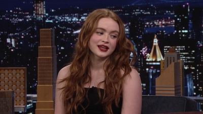 2023-01-13_-_The_Tonight_Show_Starring_Jimmy_Fallon_1_mp40403.jpg