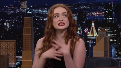 2023-01-13_-_The_Tonight_Show_Starring_Jimmy_Fallon_1_mp40414.jpg