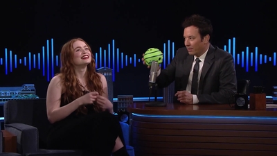 2023-01-13_-_The_Tonight_Show_Starring_Jimmy_Fallon_1_mp40573.jpg