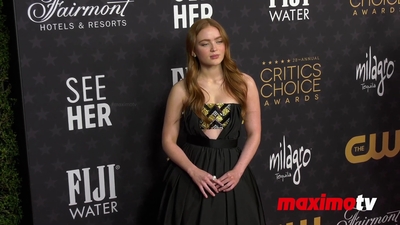 2023-01-15_-_Critics_Choice_Awards_1_mp45213.jpg