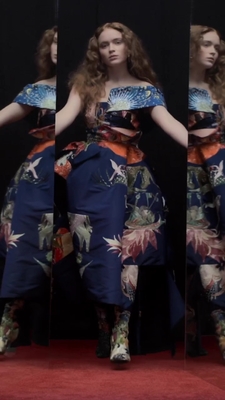 2023-02-16_-_Jonas_Akerlund_for_Alexander_McQueen_SpringSummer_2023_campaign_mp40001.jpg
