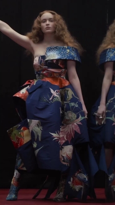2023-02-16_-_Jonas_Akerlund_for_Alexander_McQueen_SpringSummer_2023_campaign_mp40022.jpg