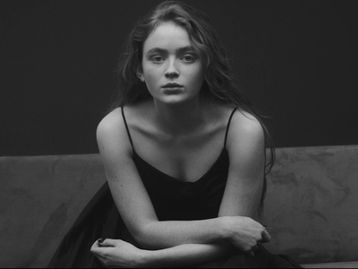 2023-02-17_-_Bjorn_Iooss_for_S_Moda_mp47821.jpg