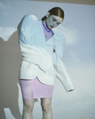 WHITE_28729.jpg