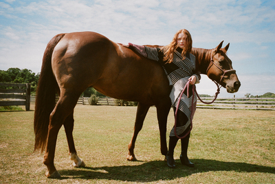 HQ-OUTTAKES_281129.jpg