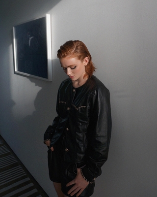 02.jpg