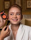 VFF-2023-Armani-beauty-Sadie-Sink-packshot3.jpg